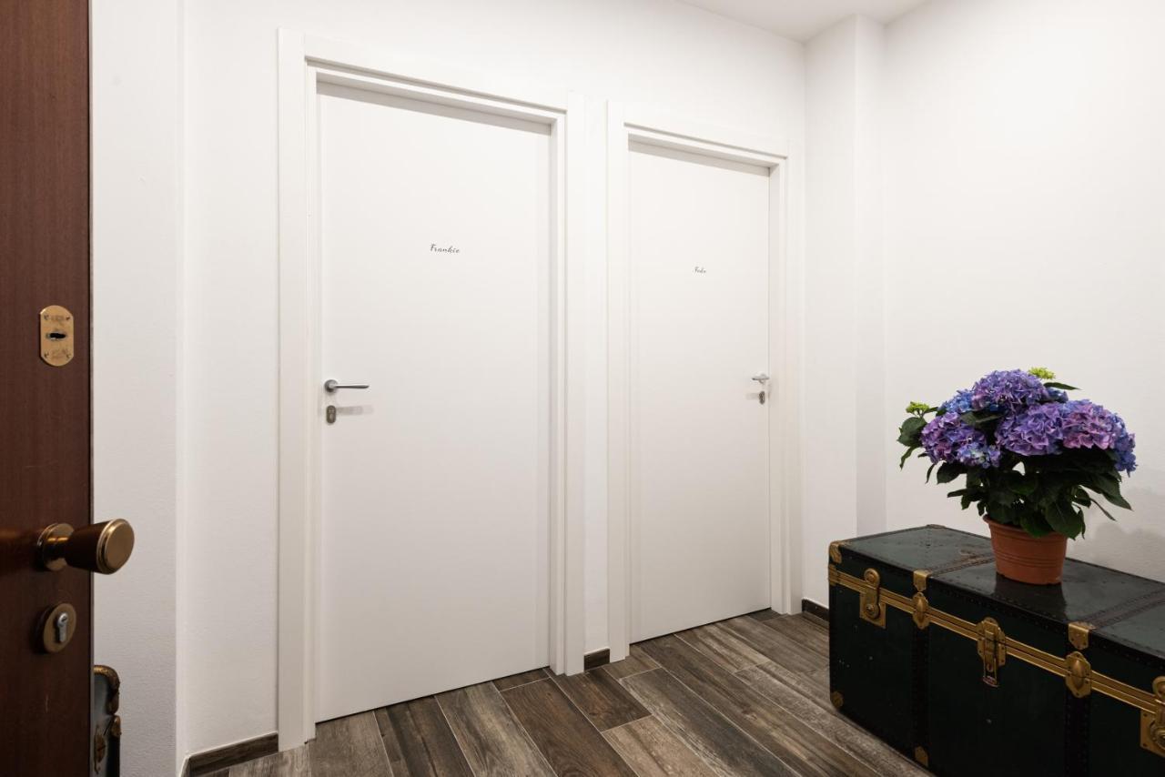 Mari Urbani Appartement La Spezia Buitenkant foto