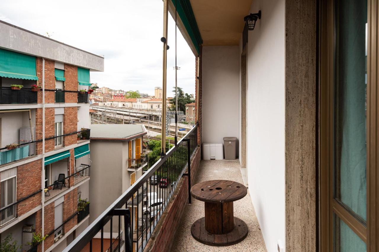 Mari Urbani Appartement La Spezia Buitenkant foto